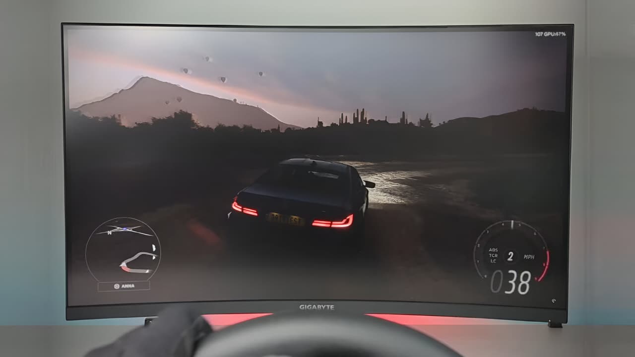 Gigabyte M32QC