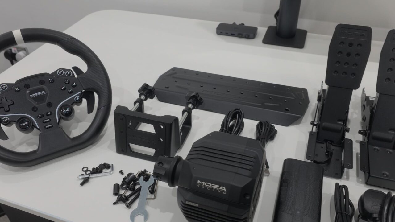Moza R5 Pro Bundle box contents